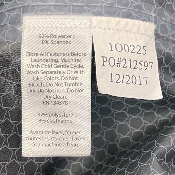 Vineyard Vines Convertible Jacket to Vest Performance Wear Size Medium in Navy - Picture 14 of 16